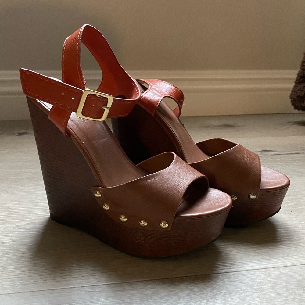 SODA orange and tan wedges